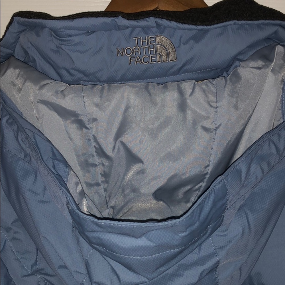 THE NORTHFACE SNOW JACKET - Picture 7 of 8